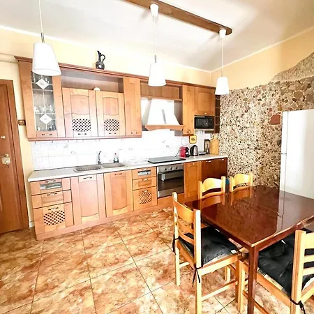 Neoclassical 2Bed in Kallimarmaro-2